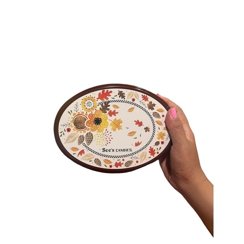 Sees candies collectible fall leaves 2023 candy tin excellent condition